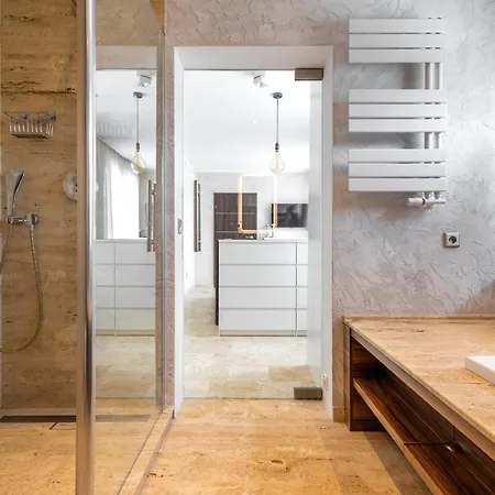 Apartment Z Tarasem 120m2, Klimatyzacja, Parking W Garazu *