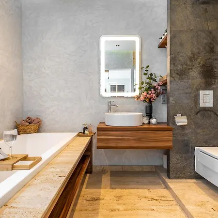 Z Tarasem 120m2, Klimatyzacja, Parking W Garazu * Wroclaw