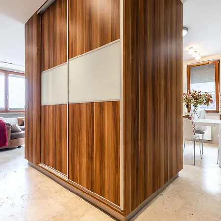 Apartment Z Tarasem 120m2, Klimatyzacja, Parking W Garazu *